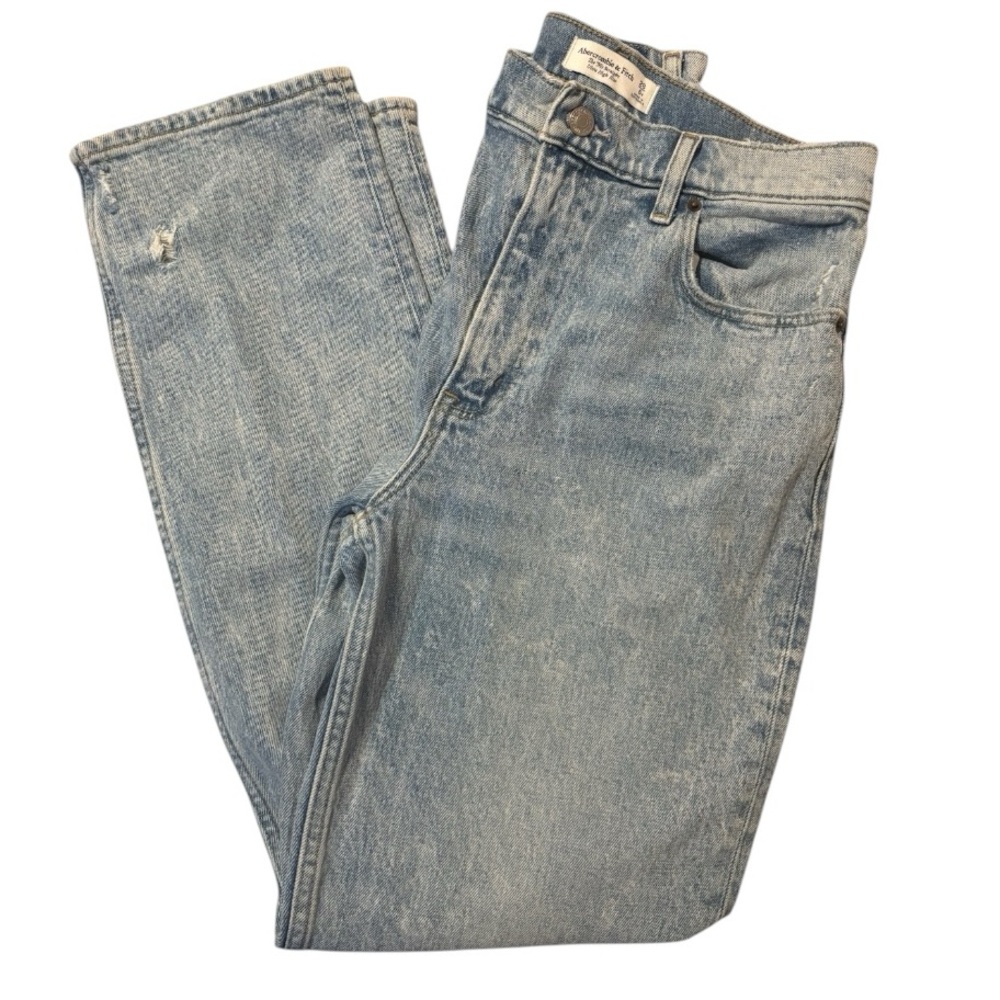 Abercrombie & Fitch 90’s Straight Ultra High Rise Jeans - Picture 2 of 4